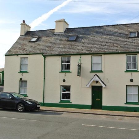 Old Castle Farm Guest House بريكون المظهر الخارجي الصورة