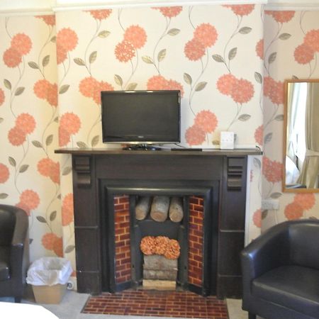 Old Castle Farm Guest House بريكون المظهر الخارجي الصورة