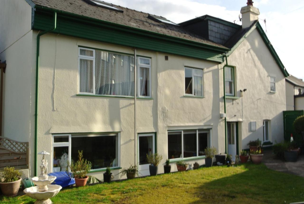 Old Castle Farm Guest House بريكون المظهر الخارجي الصورة