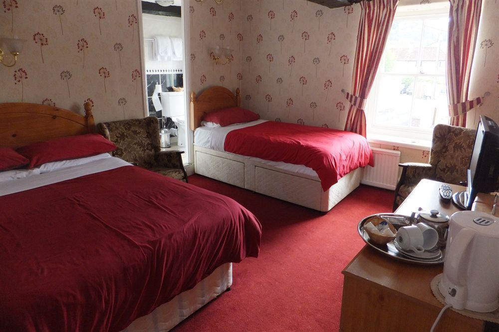 Old Castle Farm Guest House بريكون المظهر الخارجي الصورة
