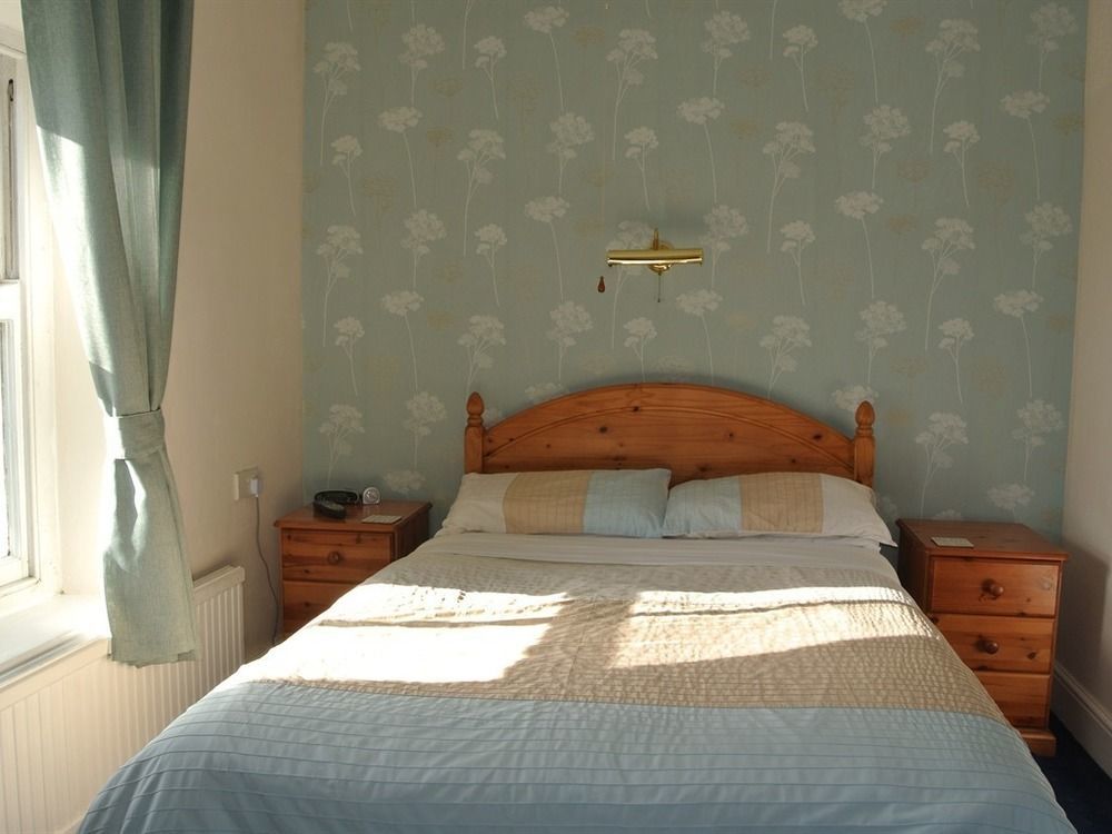 Old Castle Farm Guest House بريكون المظهر الخارجي الصورة